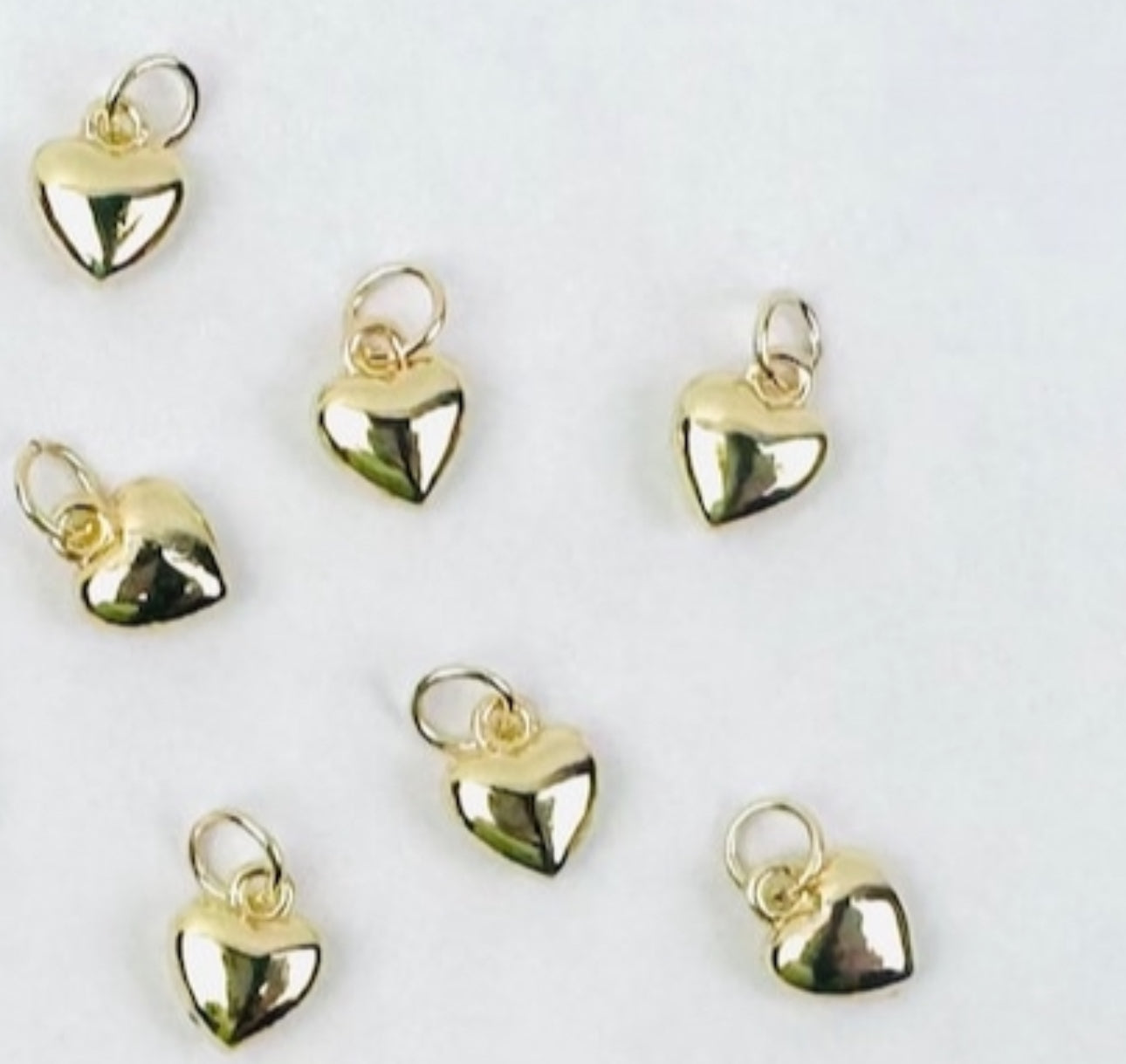 Bracelet à personnaliser 14k Billes et breloques en or rempli 14k avec 4 breloques au choix, extensible